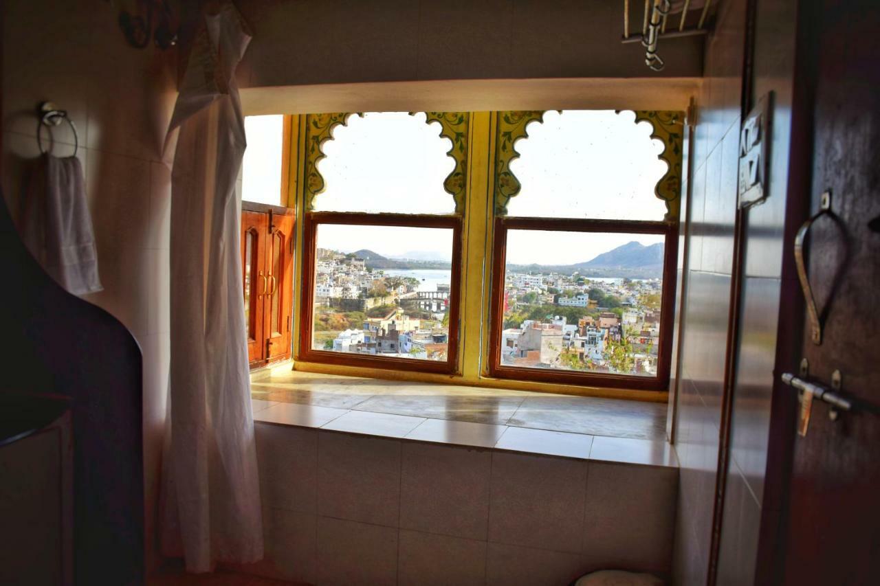 Hotel Kurabar Kothi Udaipur Exterior foto